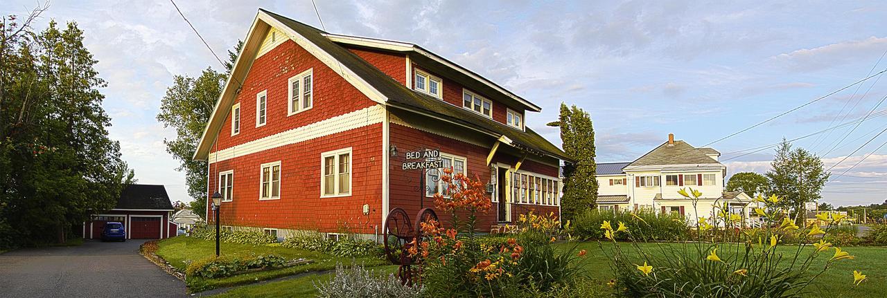 Old Iron Inn Bed And Breakfast Caribou Екстериор снимка